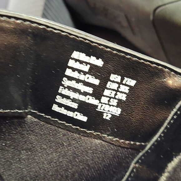 BRAND NEW OVER THE KNEE LENGTH WOMEN"S BOOT - Picture 16 of 16